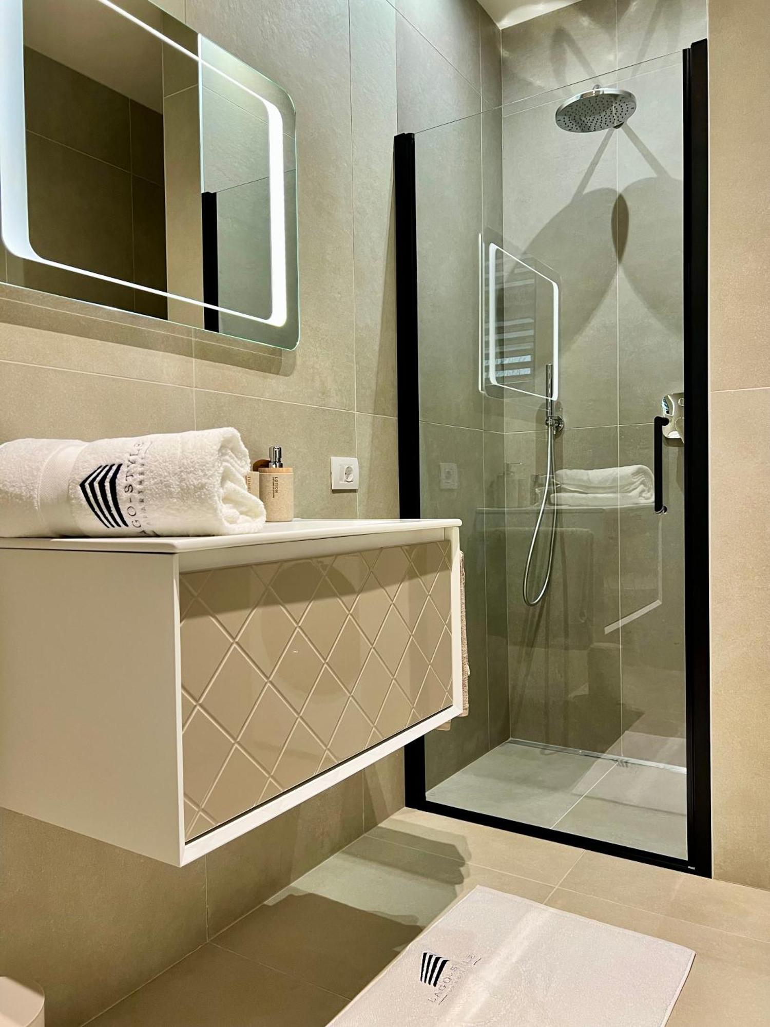 Lago Style Apartment Bardolino Esterno foto